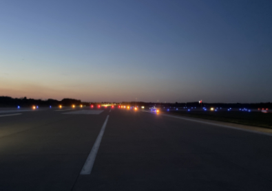 某機(jī)場助航燈