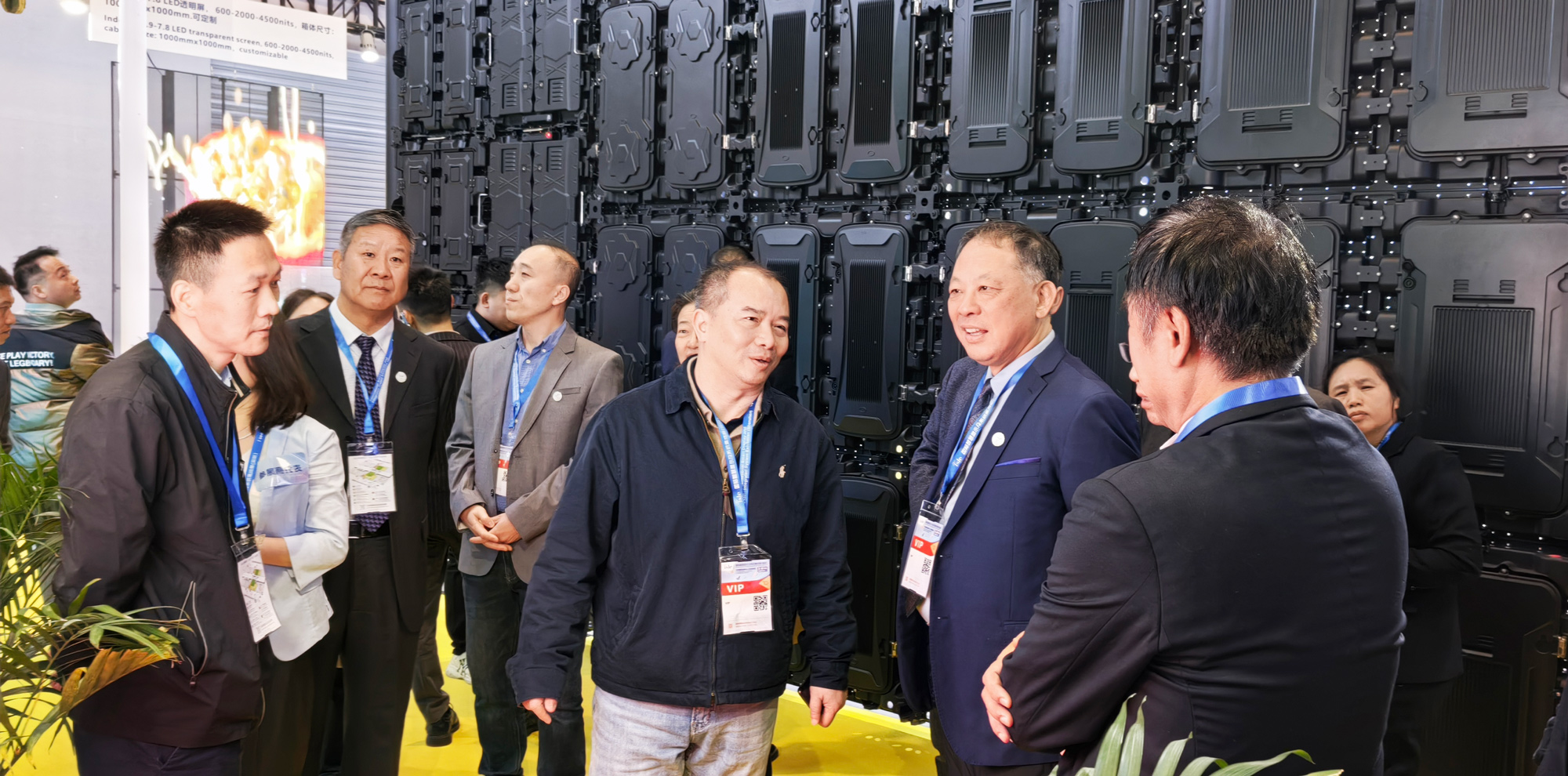 三思,多場景創(chuàng)新顯示系統(tǒng),解決方案,亮相ISLE,AI數(shù)字人領(lǐng)航,智啟未來交互,新紀元